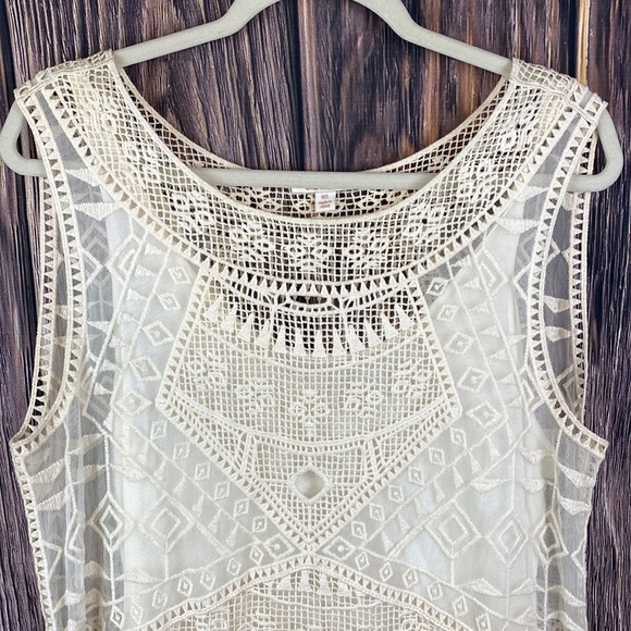 Beautiful Ella Moss Cream Colored Crochet  Dress - Size M/L - Picture 2 of 13